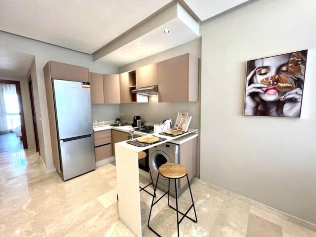 Pearl 17 - New & Chic In The Heart W/balcony