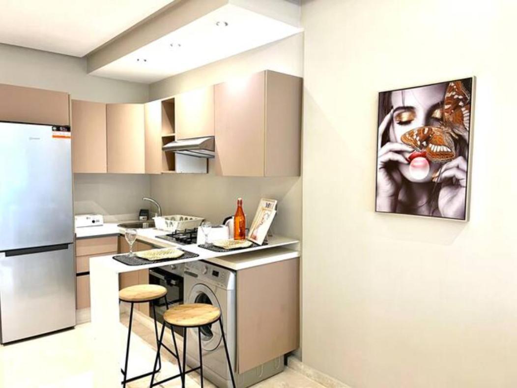 Apartamento Pearl 17 - New & Chic In The Heart W/balcony