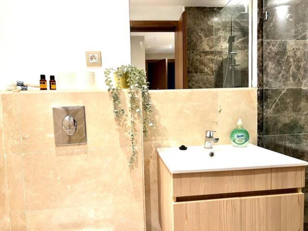 Apartamento Pearl 17 - New & Chic In The Heart W/balcony Casa Blanca