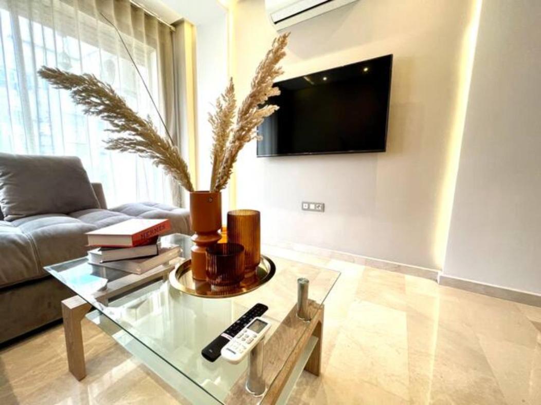Apartamento Pearl 17 - New & Chic In The Heart W/balcony